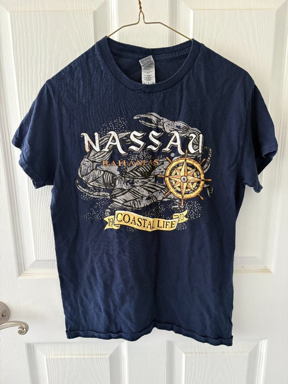 Gildan - Small Navy Blue Bahamas T-Shirt
